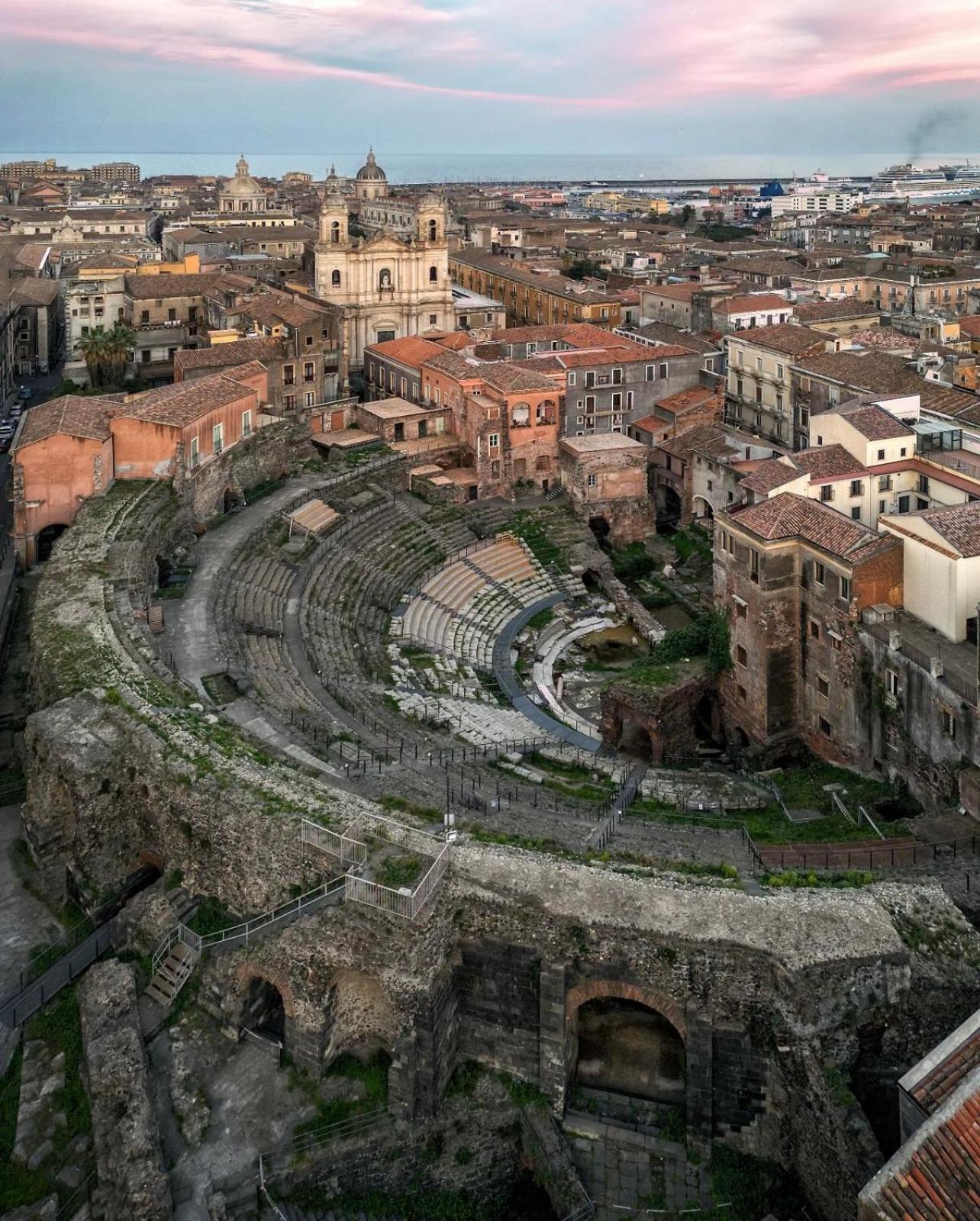 Ricci Palace Suites Catania Ngoại thất bức ảnh