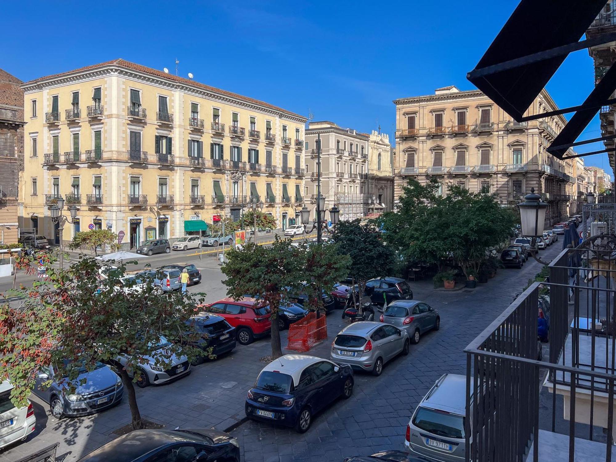 Ricci Palace Suites Catania Ngoại thất bức ảnh