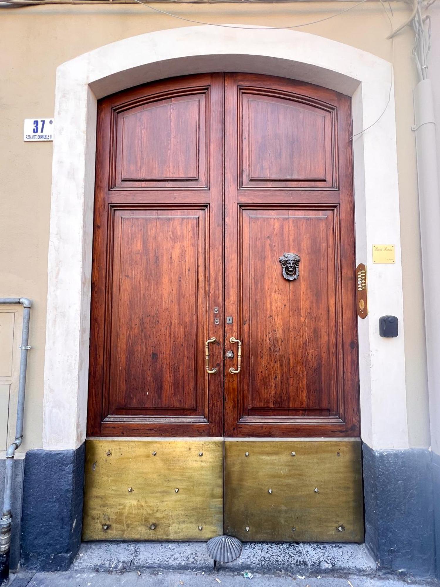 Ricci Palace Suites Catania Ngoại thất bức ảnh