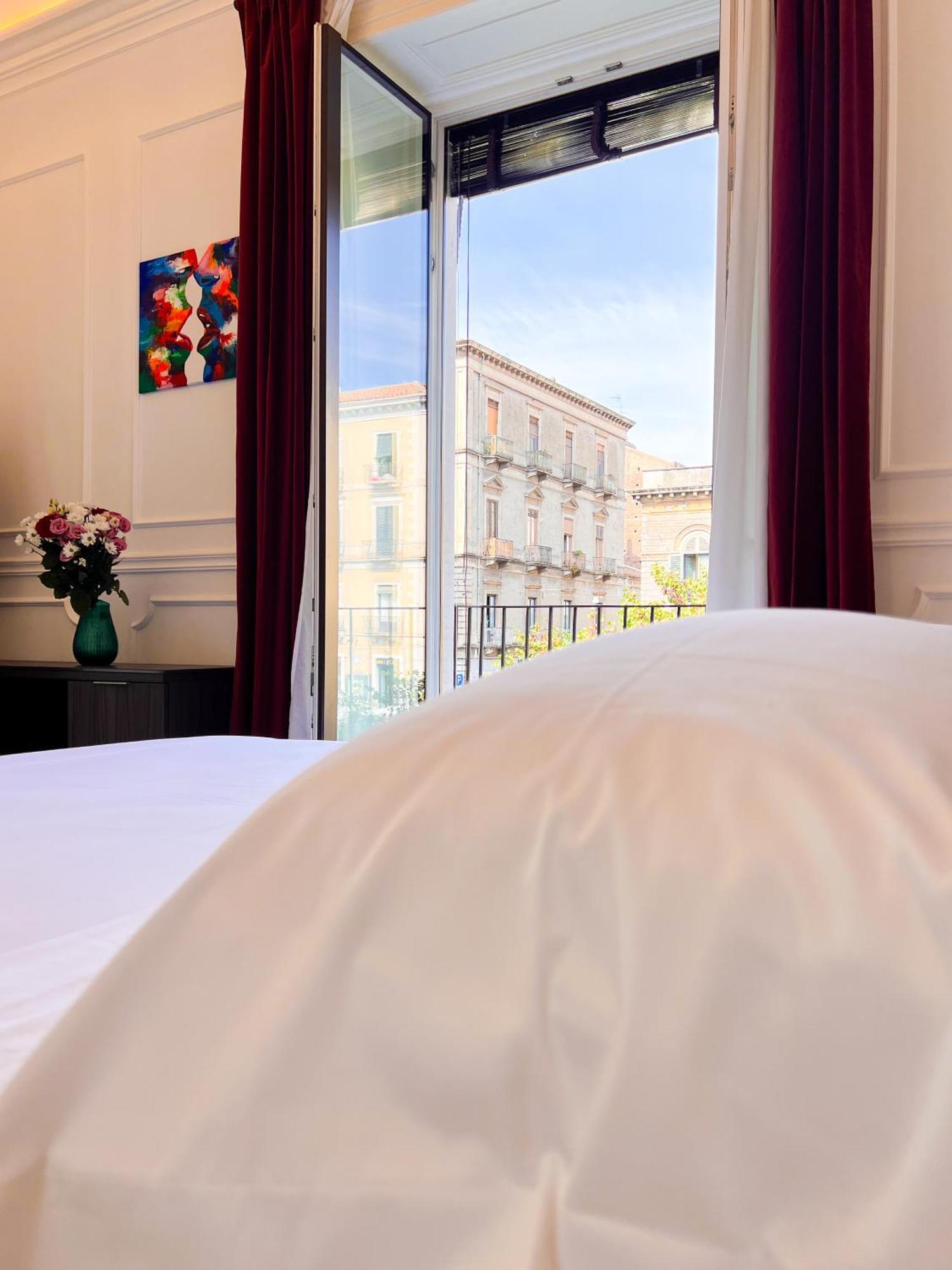 Ricci Palace Suites Catania Ngoại thất bức ảnh