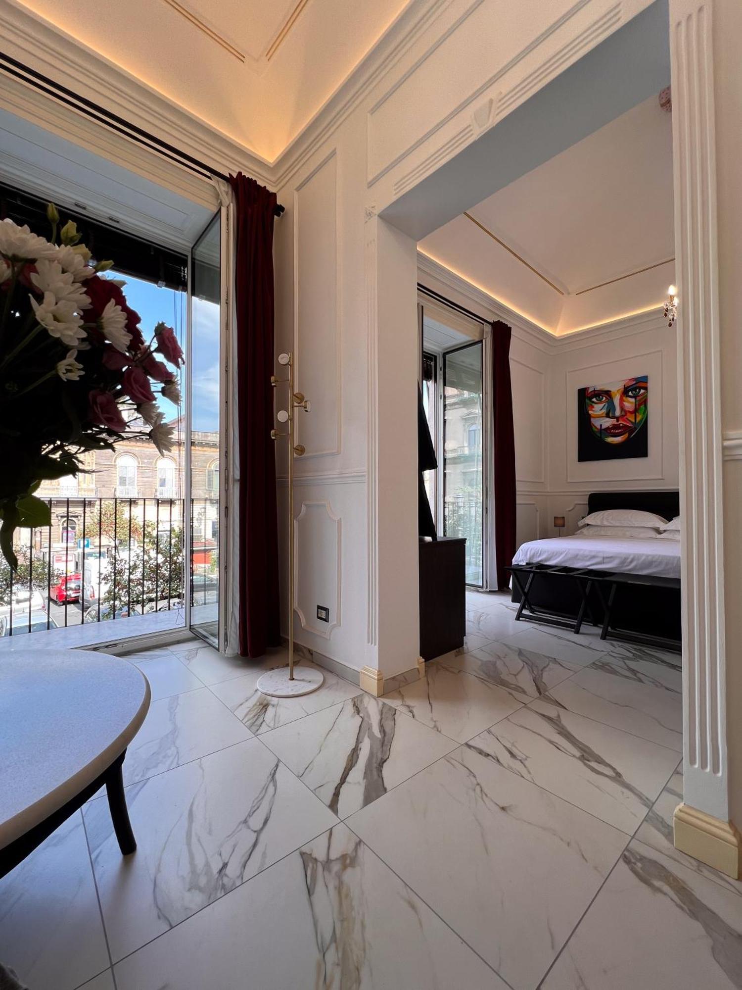 Ricci Palace Suites Catania Ngoại thất bức ảnh