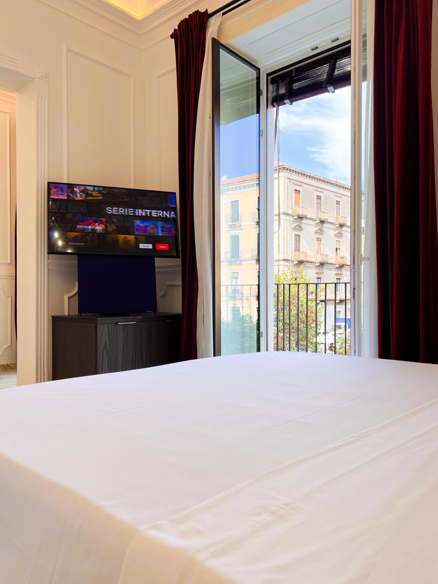 Ricci Palace Suites Catania Ngoại thất bức ảnh